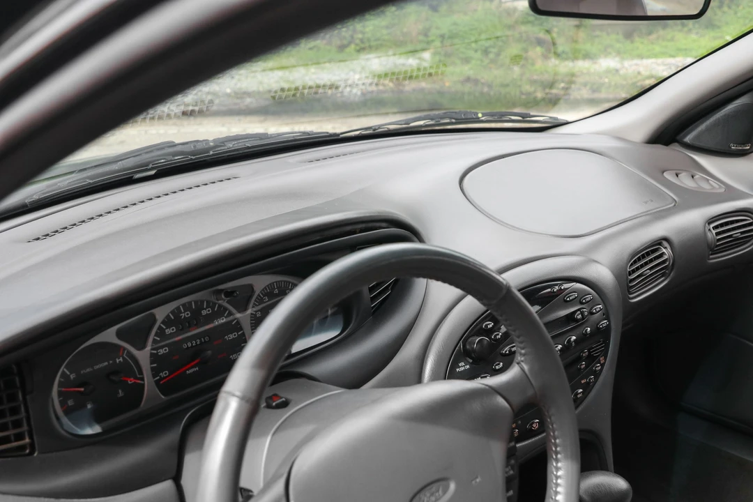 1999 Ford Taurus SHO 3rd Gen - Image 29 of 31