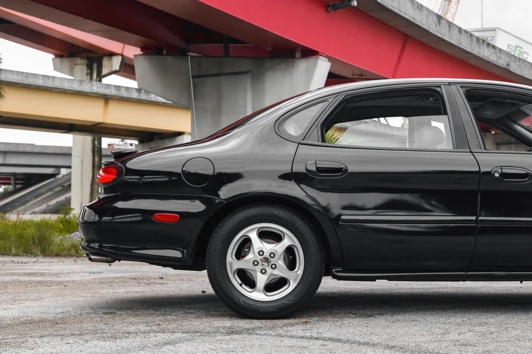 1999 Ford Taurus SHO 3rd Gen - Image 11 of 31