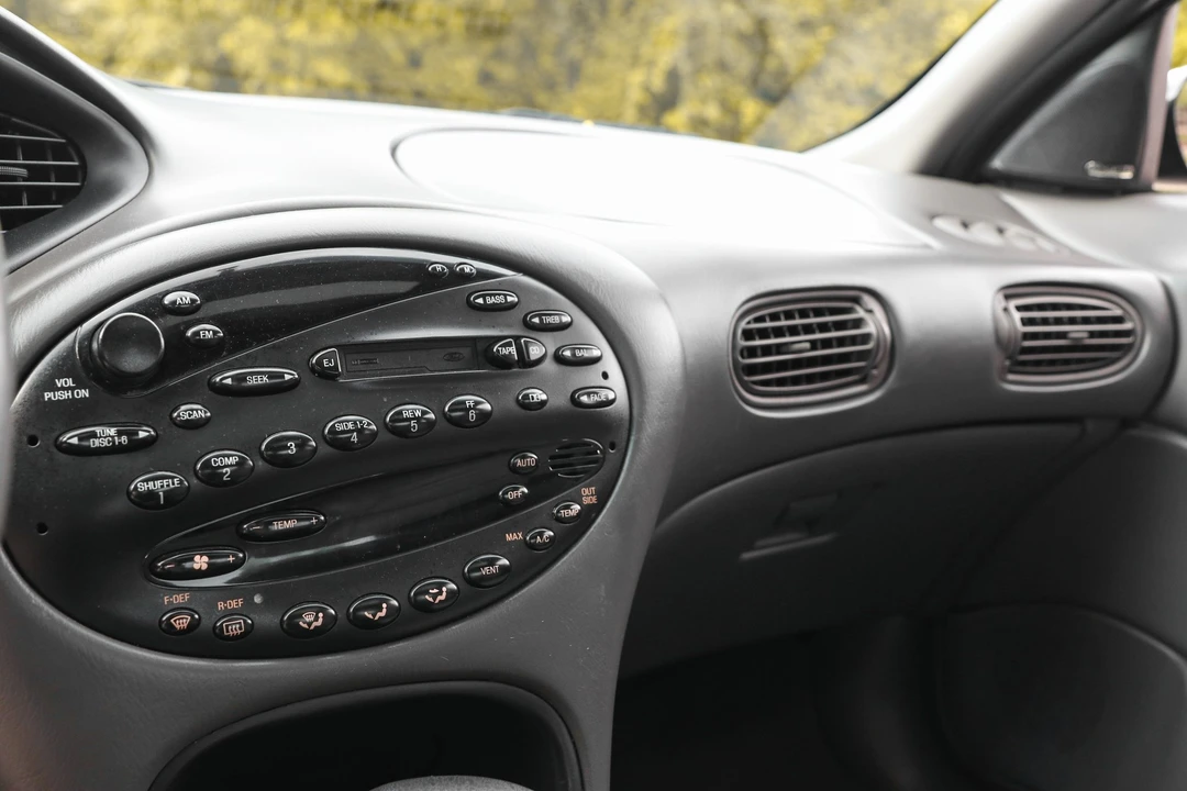 1999 Ford Taurus SHO 3rd Gen - Image 30 of 31