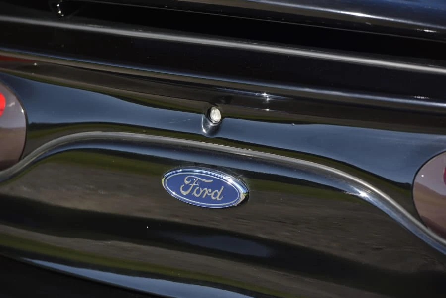 1999 Ford Taurus SHO 3rd Gen - Image 16 of 28