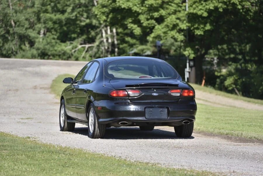 1999 Ford Taurus SHO 3rd Gen - Image 12 of 28