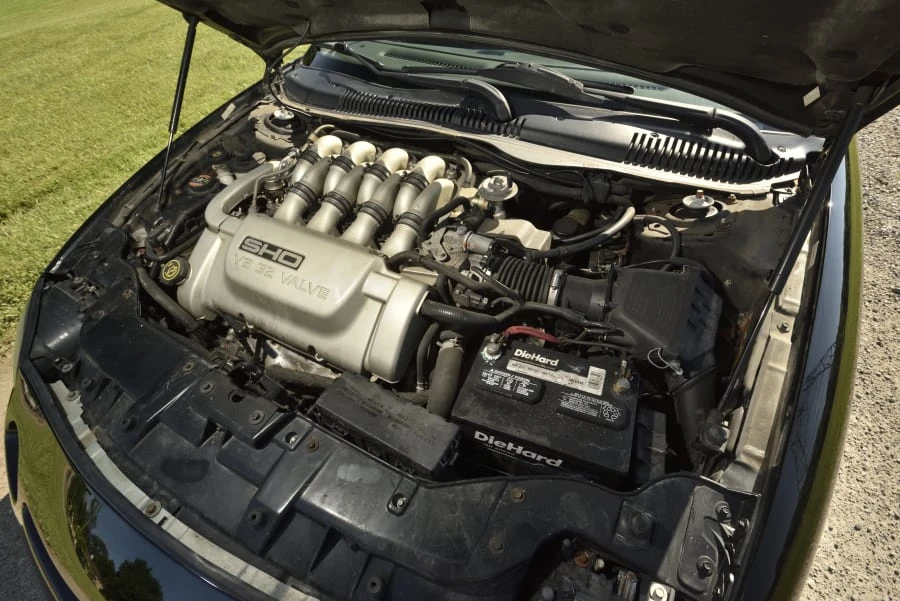 1999 Ford Taurus SHO 3rd Gen - Image 26 of 28