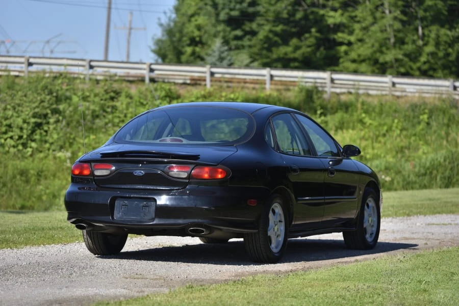 1999 Ford Taurus SHO 3rd Gen - Image 3 of 28