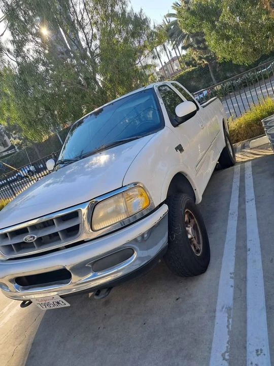 1999 Ford F-150 10th Gen - Image 4 of 4