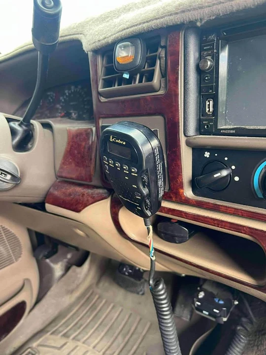 1999 Ford Super Duty 1st Gen - Image 6 of 8