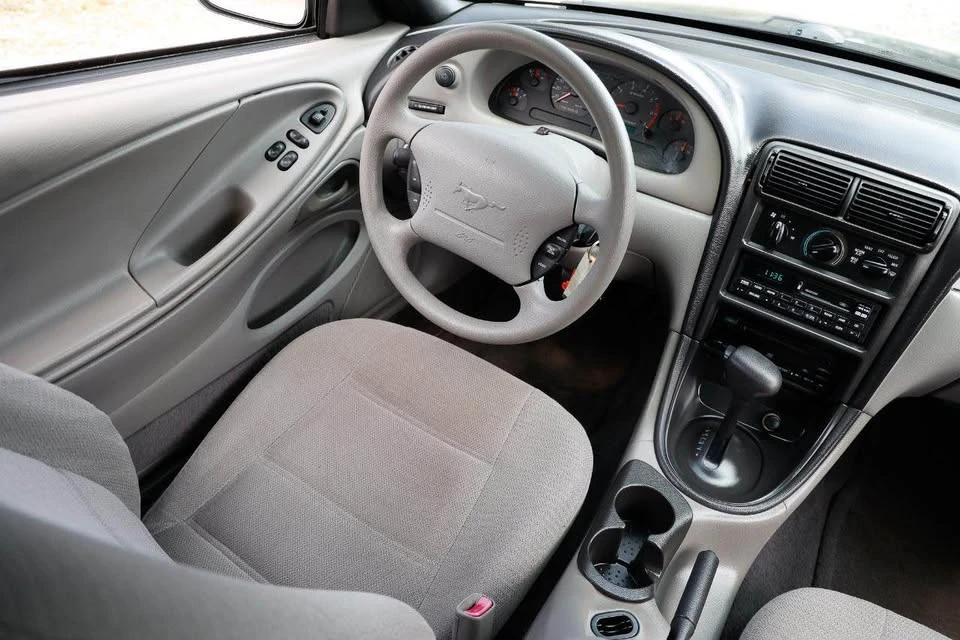 1999 Ford SN95 Mustang - Image 9 of 17