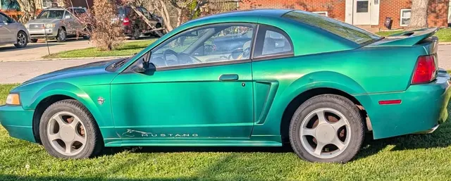 1999 Ford Mustang GT Coupe