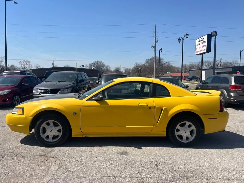 1999 Ford SN95 Mustang - Image 2 of 11