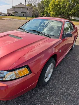 1999 Ford Mustang V6 Coupe