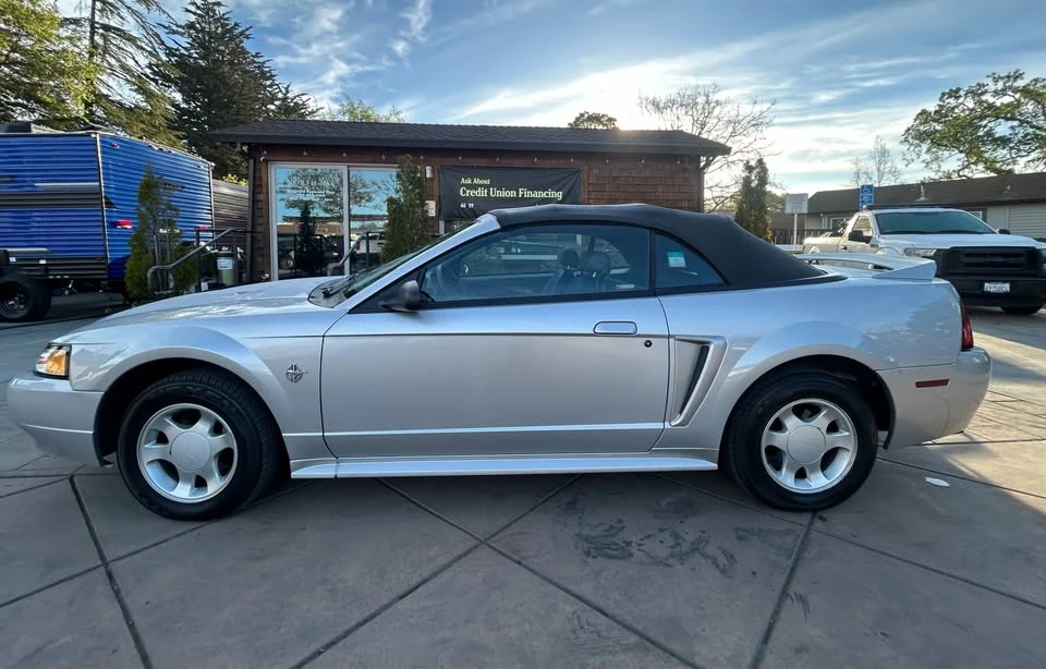 1999 Ford SN95 Mustang - Image 2 of 20
