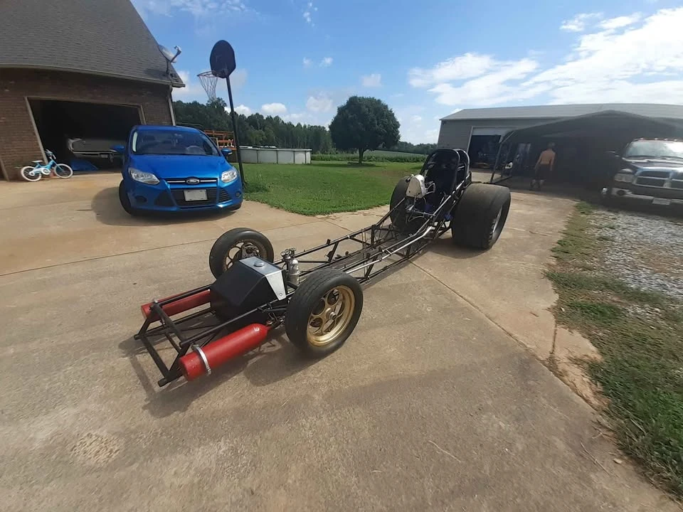 1999 Parts & Memorabilia Rolling Chassis - Image 2 of 6
