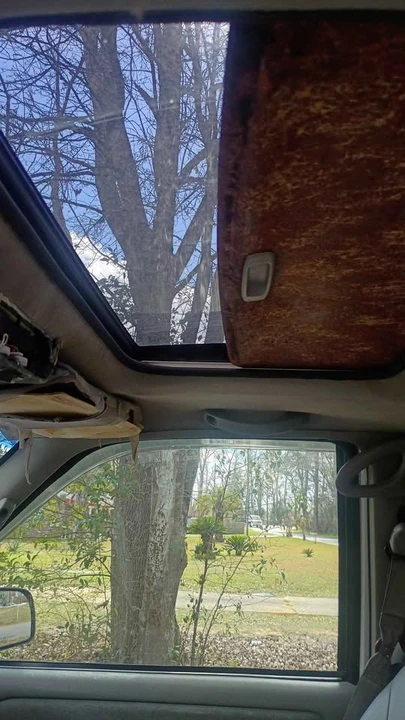 1999 GMC Sierra 2nd Gen - Image 5 of 11