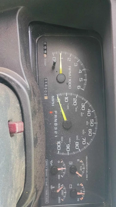 1999 GMC Sierra 2nd Gen - Image 2 of 11