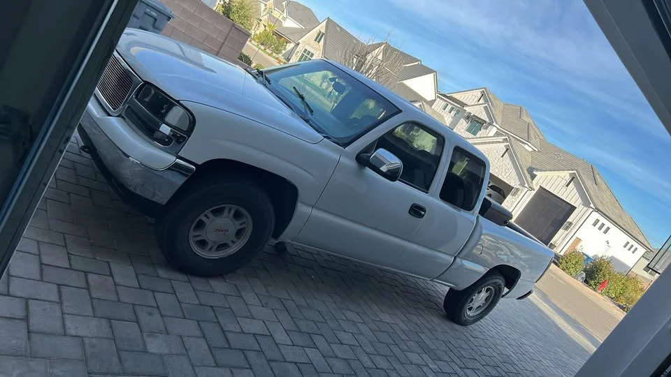 1999 GMC Sierra 2nd Gen - Image 2 of 5