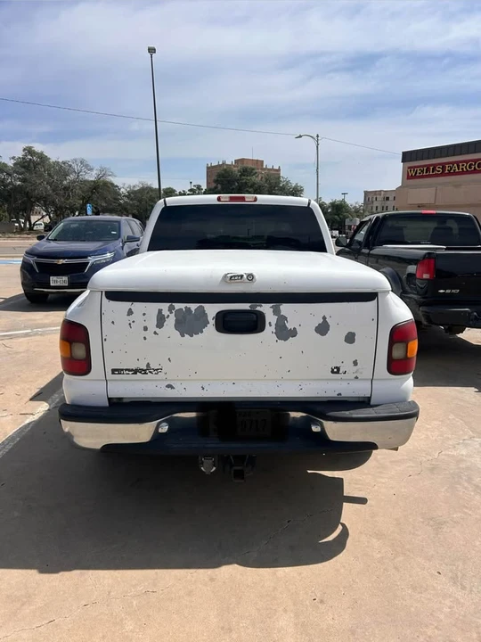 1999 GMC C/K - Image 4 of 8
