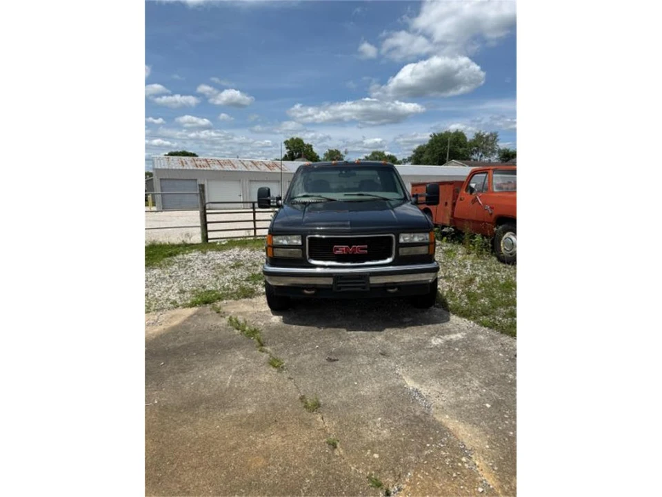 1999 GMC C/K - Image 4 of 15