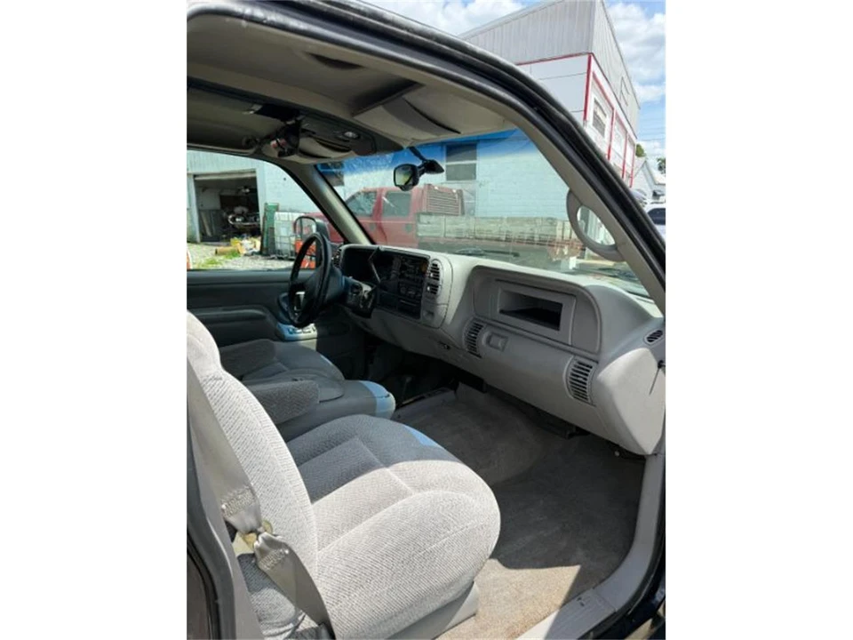 1999 GMC C/K - Image 15 of 15