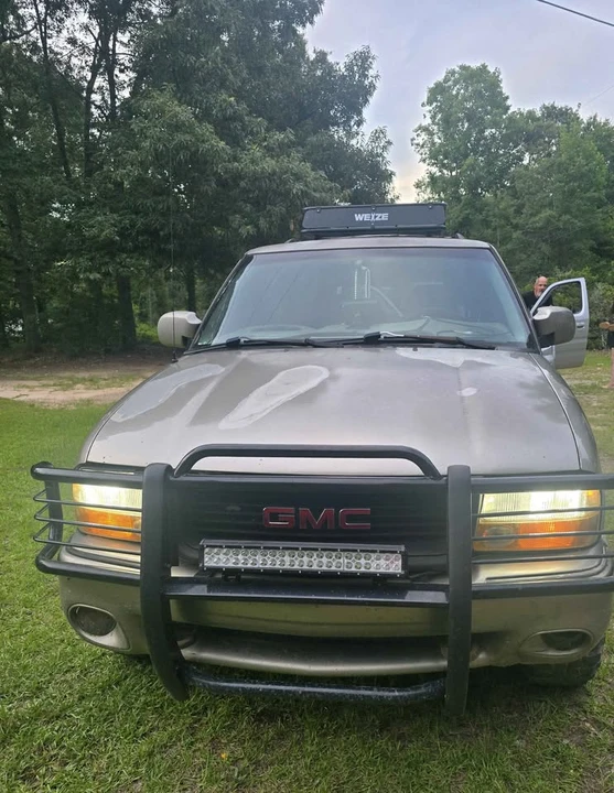 1999 GMC Envoy - Image 2 of 4