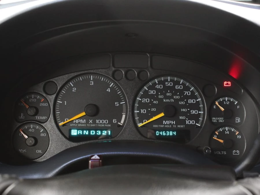 1999 GMC S-15 Jimmy 2nd Gen - Image 24 of 31