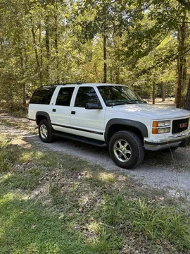 1999 GMC K2500 Suburban 4X4