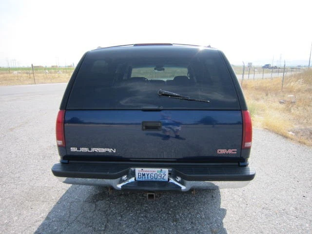 1999 GMC Suburban 8th Gen - Image 7 of 31