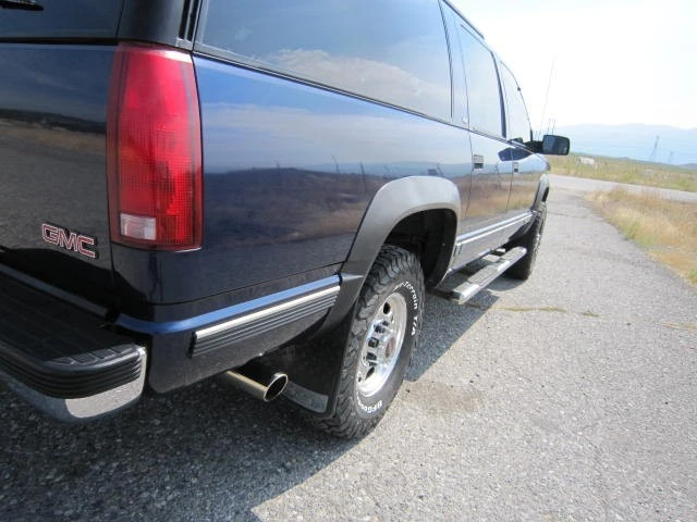 1999 GMC Suburban 8th Gen - Image 5 of 31