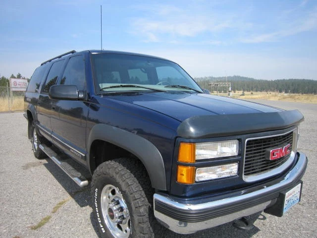 1999 GMC Suburban 8th Gen - Image 10 of 31