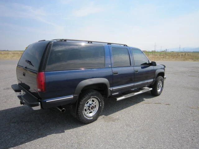 1999 GMC Suburban 8th Gen - Image 17 of 31