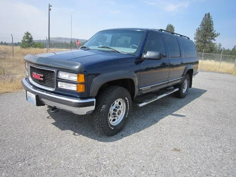1999 GMC K2500 Suburban