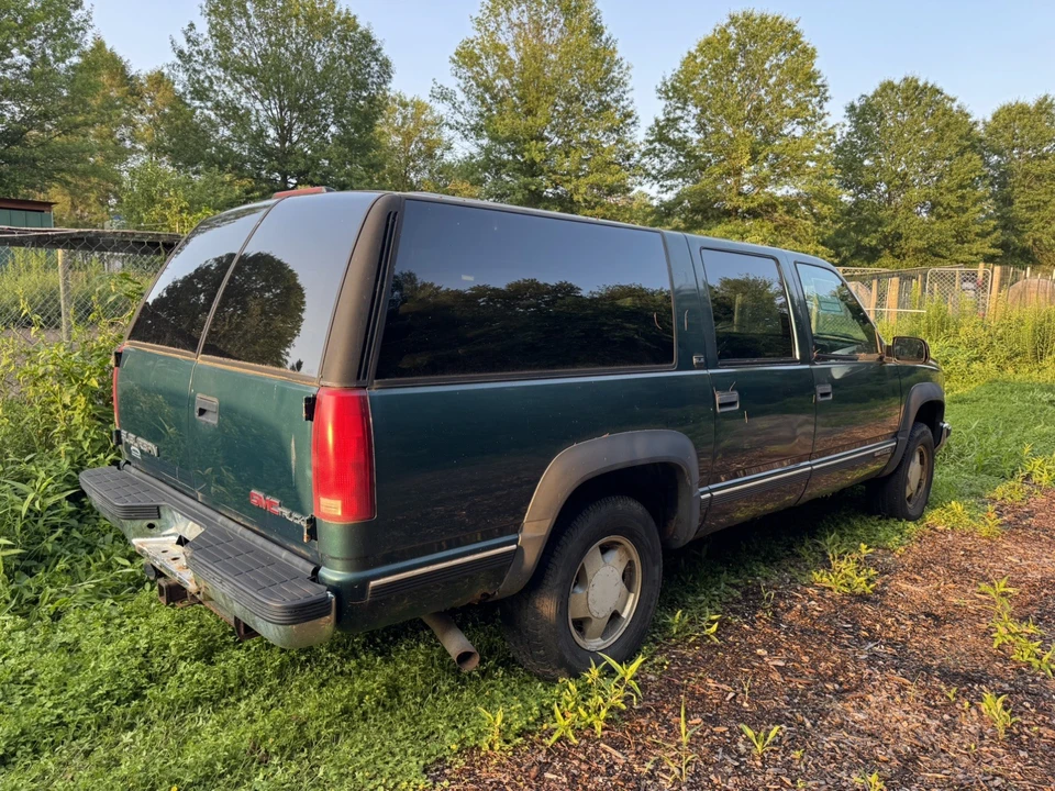 1999 GMC Suburban 8th Gen - Image 20 of 20