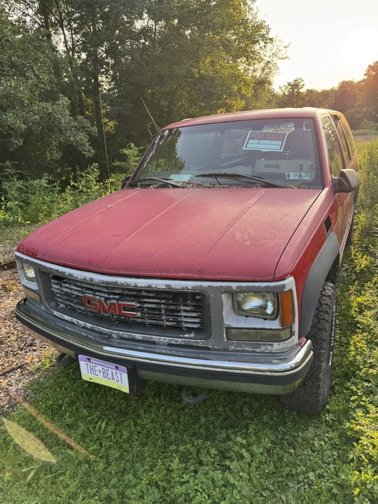 1999 GMC Suburban 8th Gen - Image 18 of 20