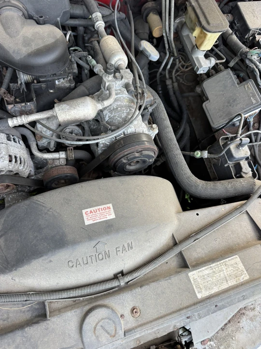 1999 GMC Suburban 8th Gen - Image 12 of 20