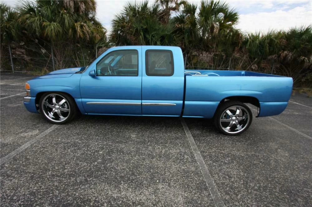 1999 GMC Sierra 2nd Gen - Image 2 of 4