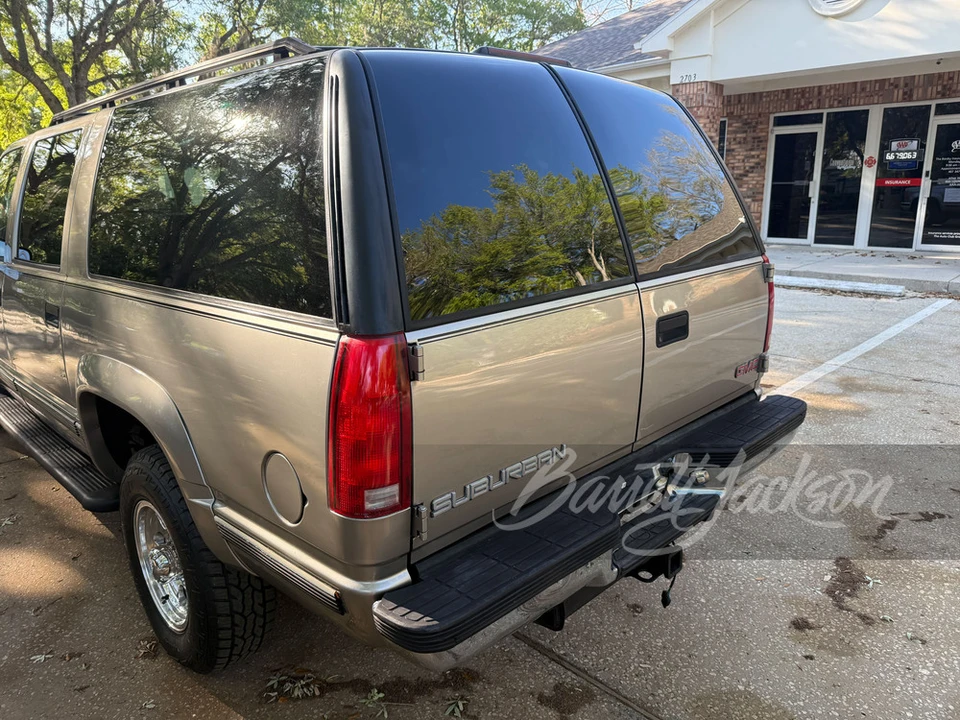 1999 GMC Suburban - Image 28 of 31