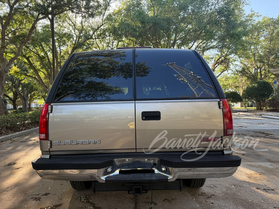 1999 GMC Suburban - Image 29 of 31