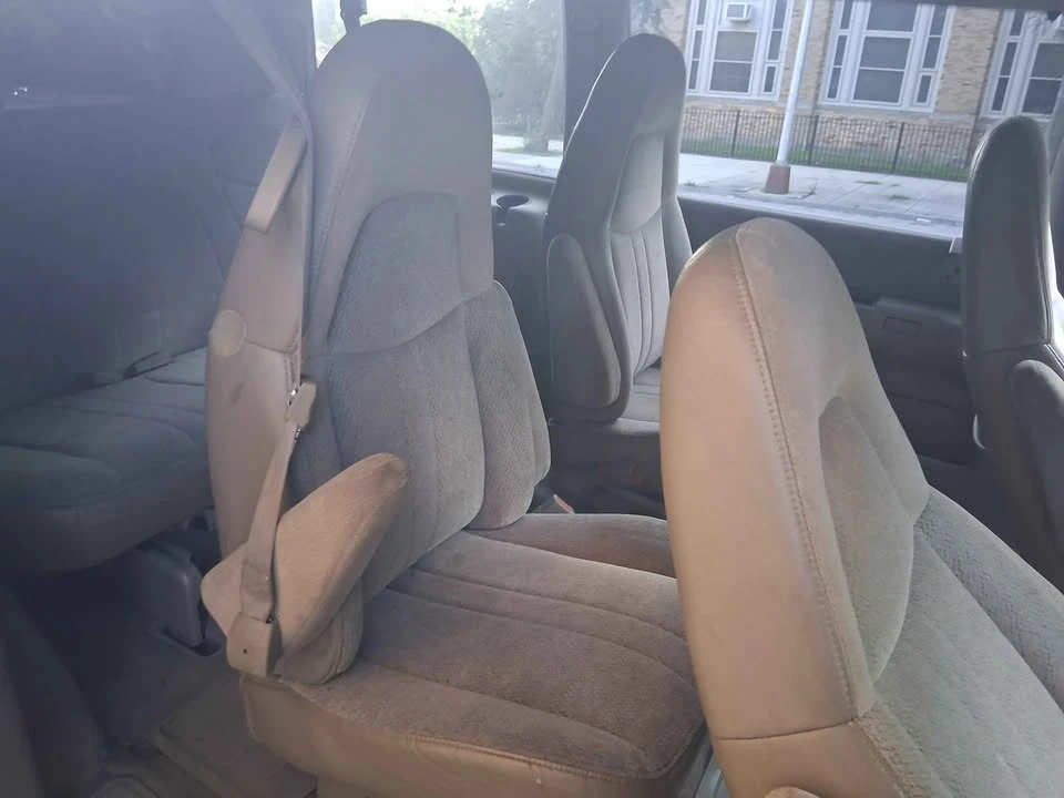 1999 GMC Savana - Image 8 of 11