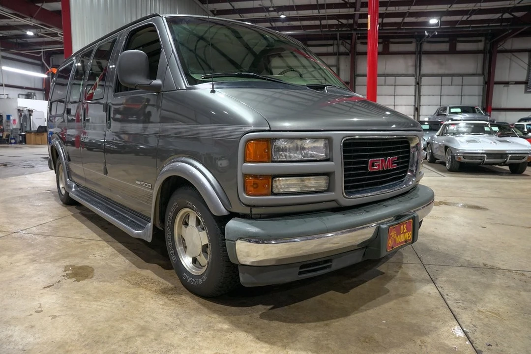 1999 GMC Savana - Image 12 of 12