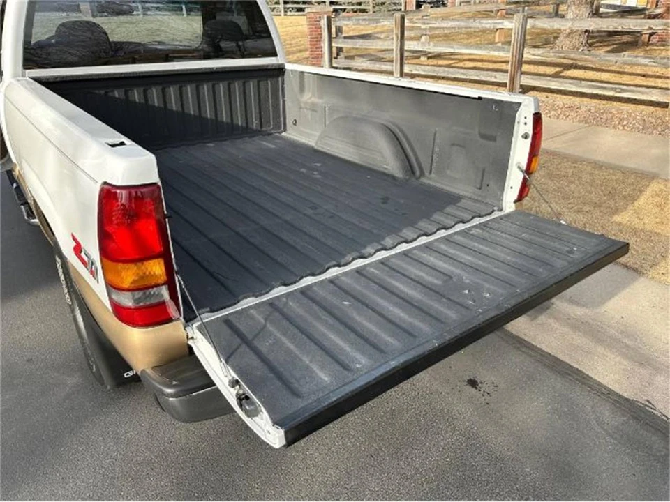 1999 GMC Sierra 2nd Gen - Image 11 of 24