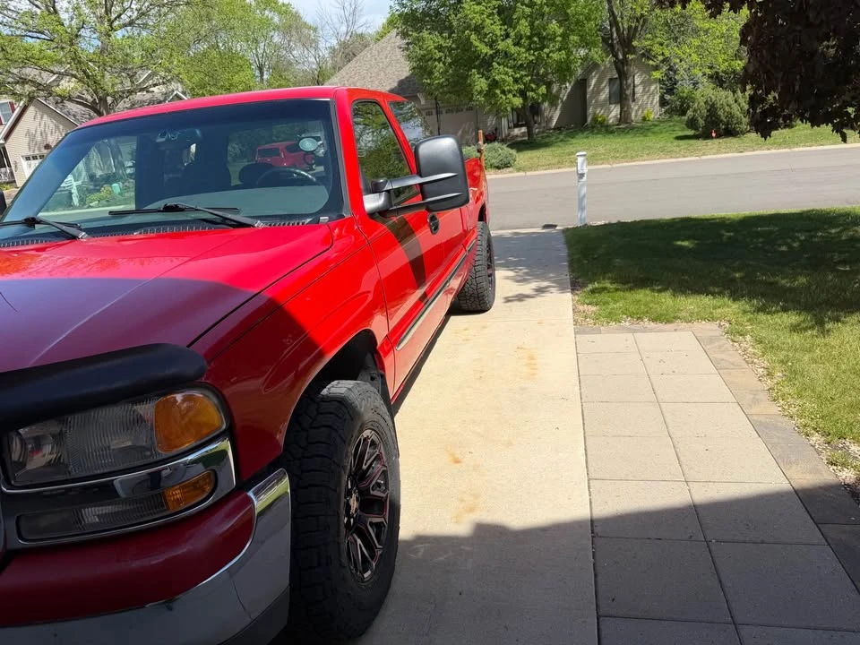 1999 GMC Sierra 1st Gen - Image 2 of 9