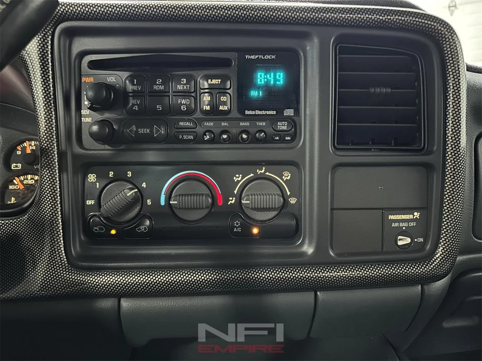 1999 GMC Sierra 2nd Gen - Image 27 of 31