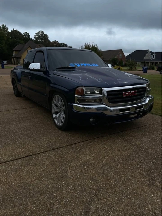 1999 GMC Sierra 1st Gen - Image 2 of 2