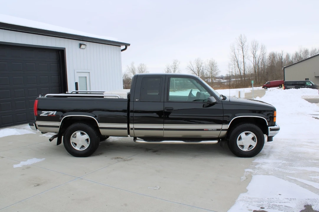 1999 GMC Sierra 2nd Gen - Image 3 of 14