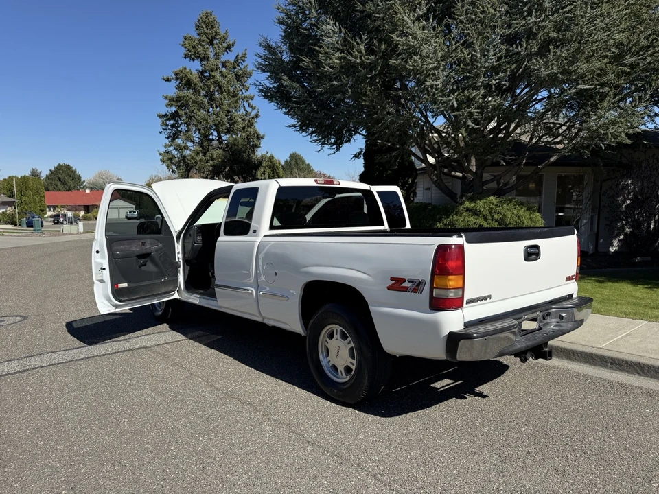1999 GMC Sierra 2nd Gen - Image 12 of 21