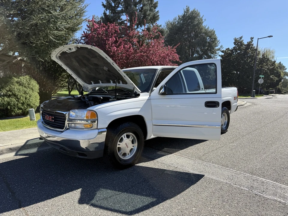 1999 GMC Sierra 2nd Gen - Image 10 of 21
