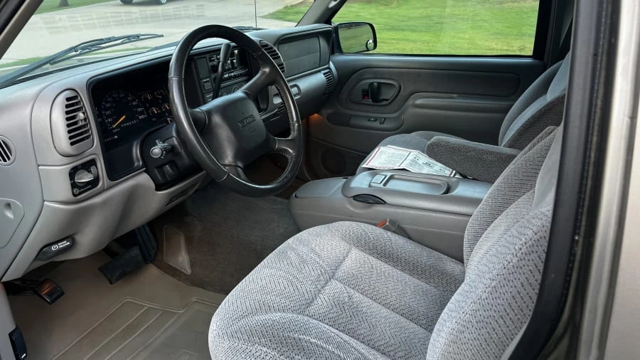 1999 GMC Sierra 2nd Gen - Image 5 of 11