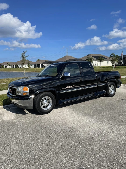 1999 GMC Sierra 2nd Gen - Image 4 of 31