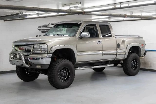 1999 GMC Sierra 2nd Gen - Image 2 of 21