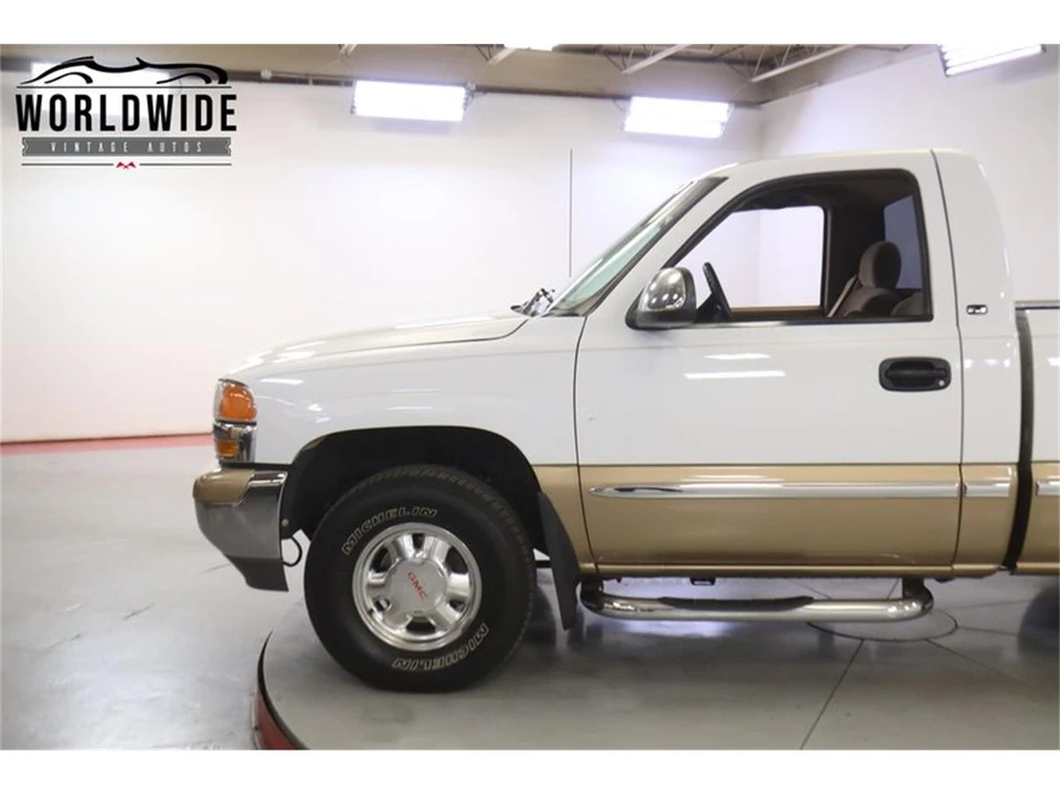 1999 GMC Sierra 2nd Gen - Image 7 of 31