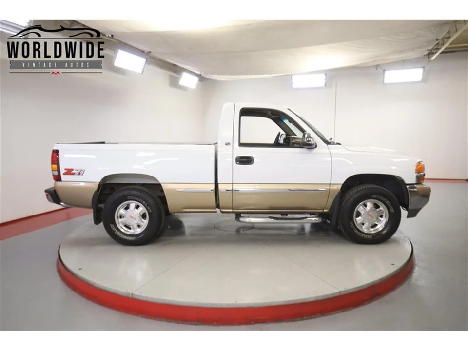 1999 GMC Sierra 2nd Gen - Image 4 of 31
