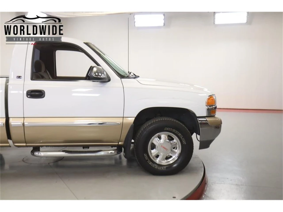 1999 GMC Sierra 2nd Gen - Image 8 of 31